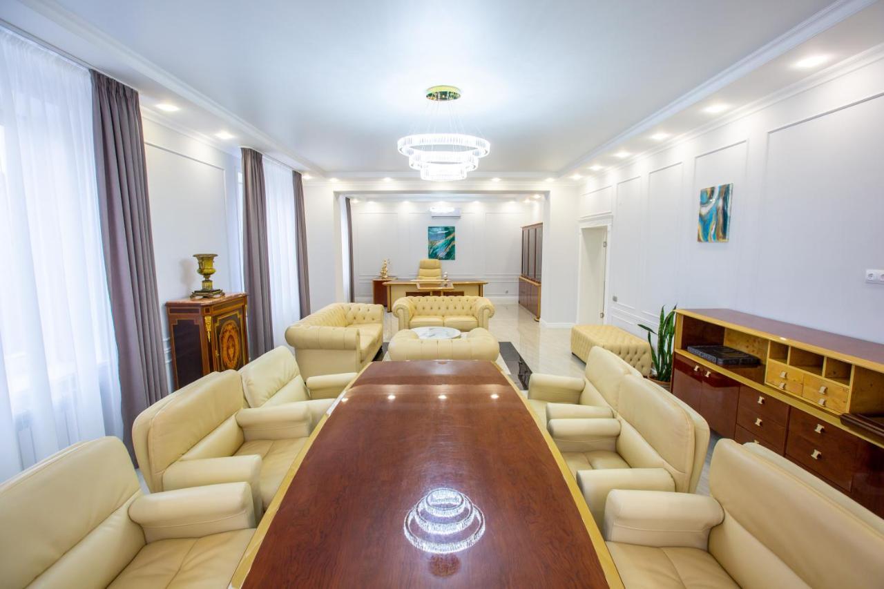 El-Tau Hotel Ekibastuz Ngoại thất bức ảnh